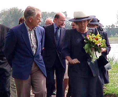 Queen Beatrix of the Netherlands - the Bulgarian King Simeon - Lucien den Arend click the photo to visit the entrance page to the Open Air Museum